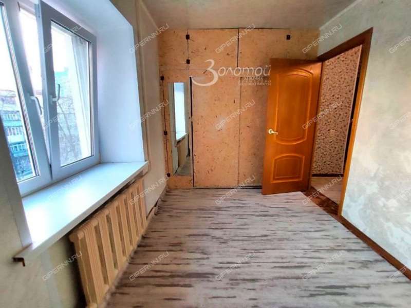 трёхкомнатная квартира на Литературной улице дом 20а