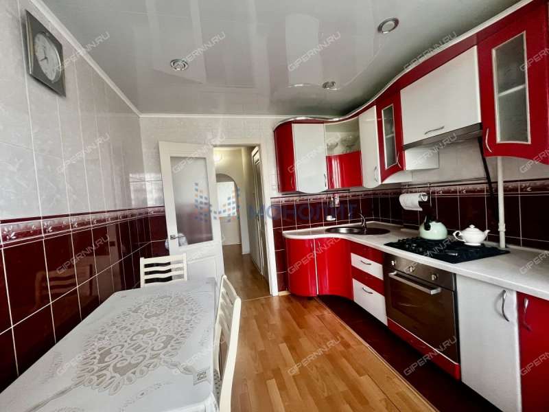 четырёхкомнатная квартира на Комсомольской площади дом 10 к2