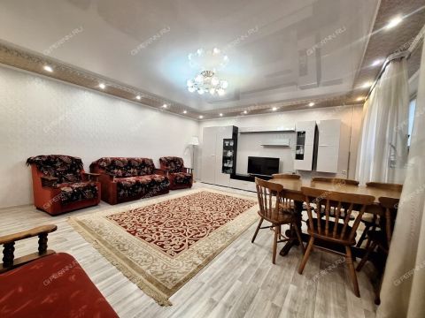 3-komnatnaya-ul-arkadiya-gaydara-d-26 фото