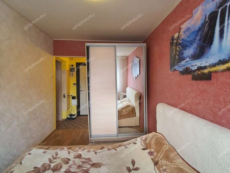 двухкомнатная квартира на улице Максима Горького дом 184