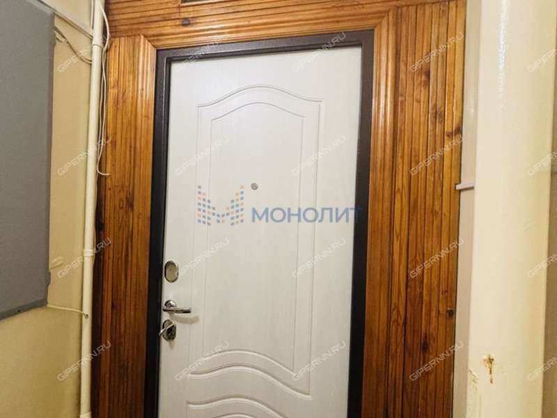 трёхкомнатная квартира на улице Верхнепечёрская дом 5