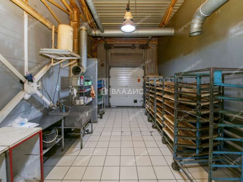 здание под офис, торговую площадь на Станционной улице рабочий посёлок Решетиха