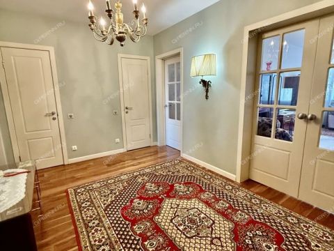 2-komnatnaya-ul-geroya-shnitnikova-d-3 фото