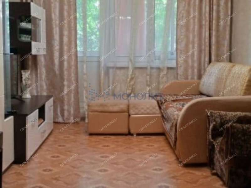 трёхкомнатная квартира на улице Коминтерна дом 14