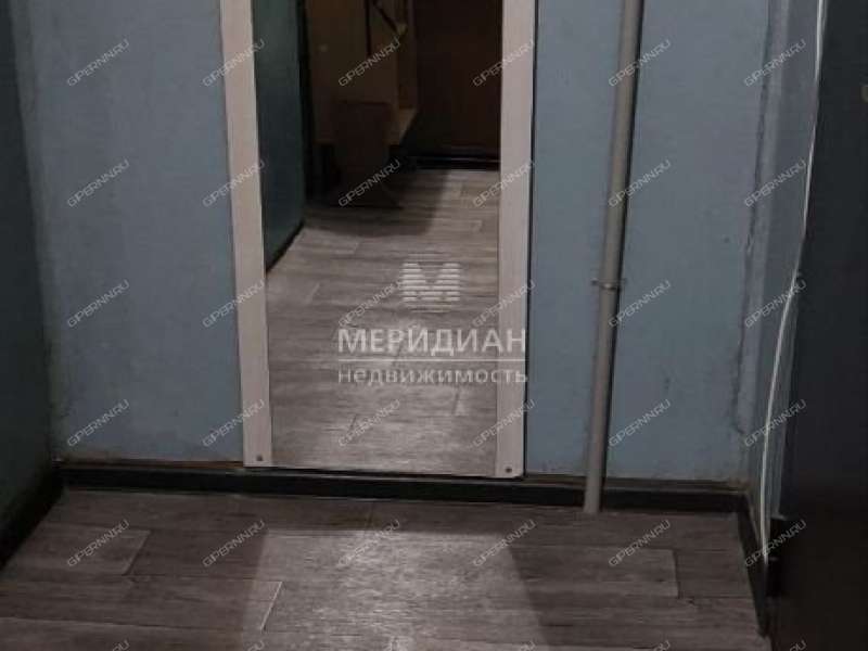 трёхкомнатная квартира на улице Героя Шнитникова дом 20