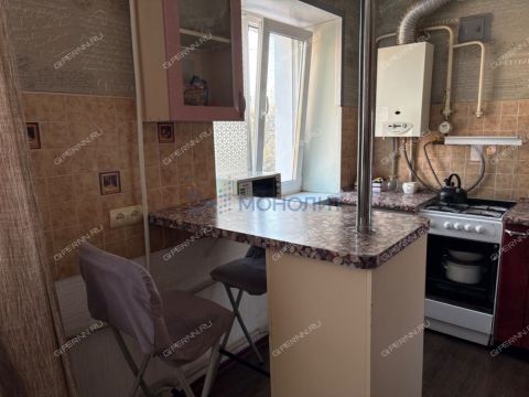 1-komnatnaya-ul-surikova-d-1 фото