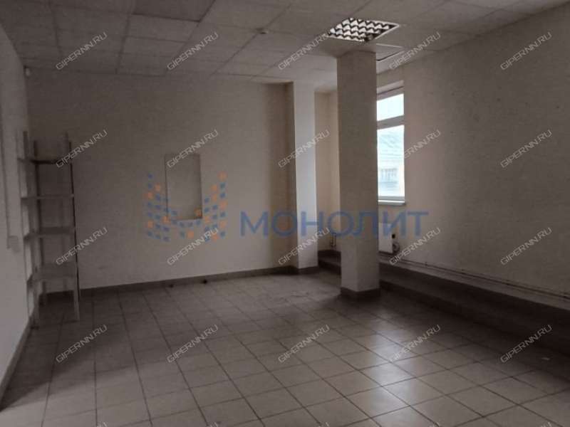 помещение под торговую площадь, производственную площадь на улице Черняховского