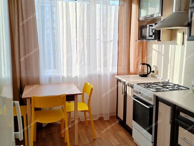 однокомнатная квартира на Волжской набережной дом 7