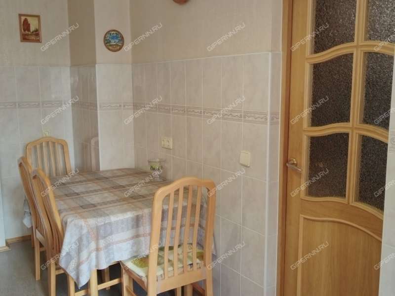 четырёхкомнатная квартира на улице Генкиной дом 61