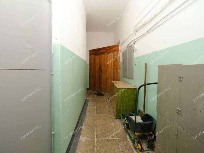 трёхкомнатная квартира на улице Адмирала Макарова дом 12