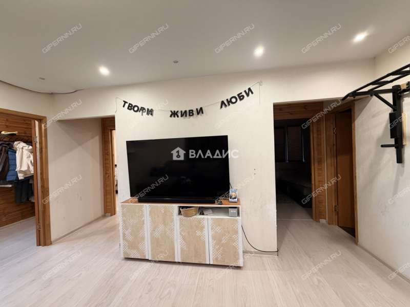 дом на улице Исаева Бор