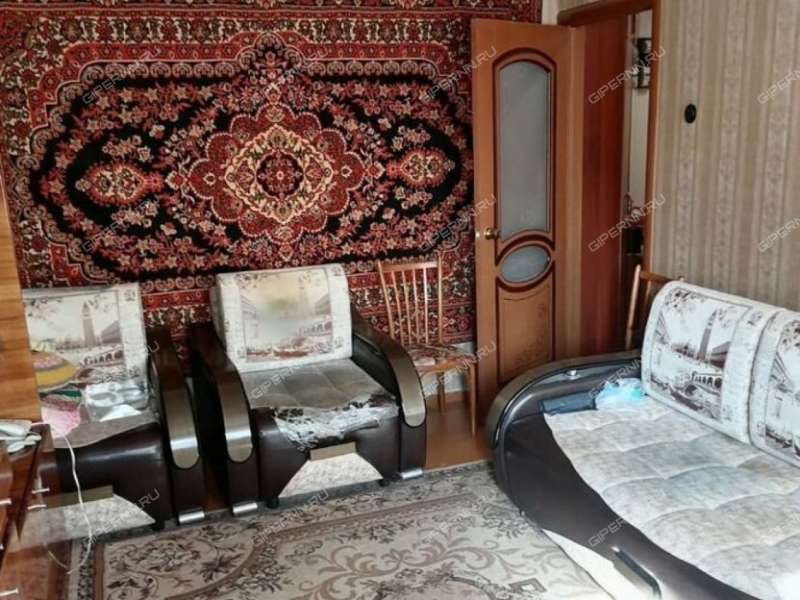 двухкомнатная квартира на проспекте Бусыгина дом 20