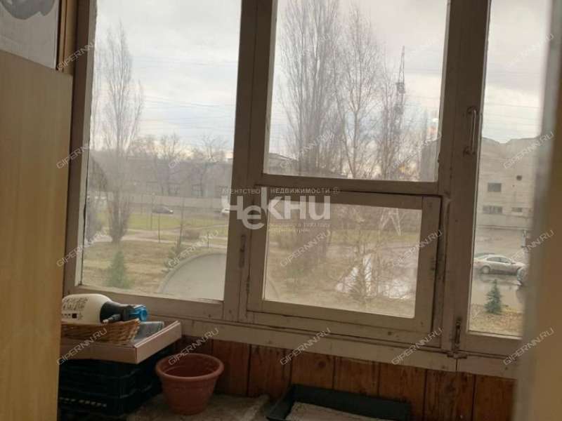 трёхкомнатная квартира на улице Красных Зорь дом 23