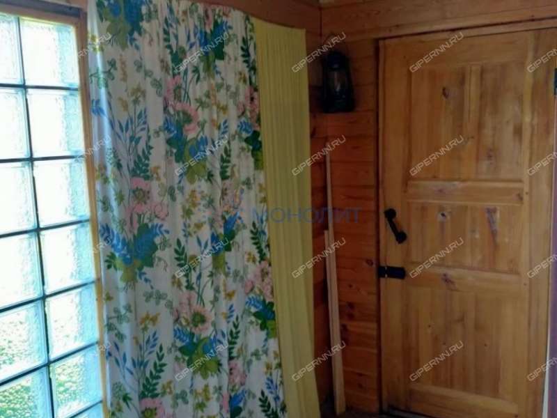 дом на Центральной улице село Спасское