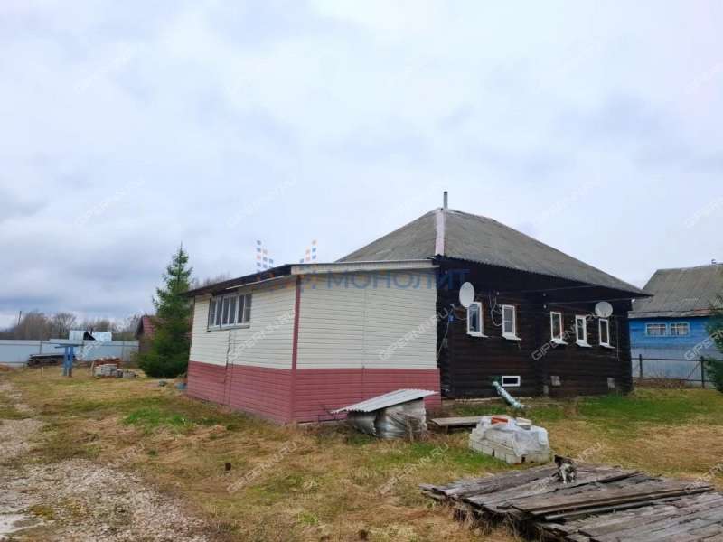 дом на Школьной улице деревня Полом