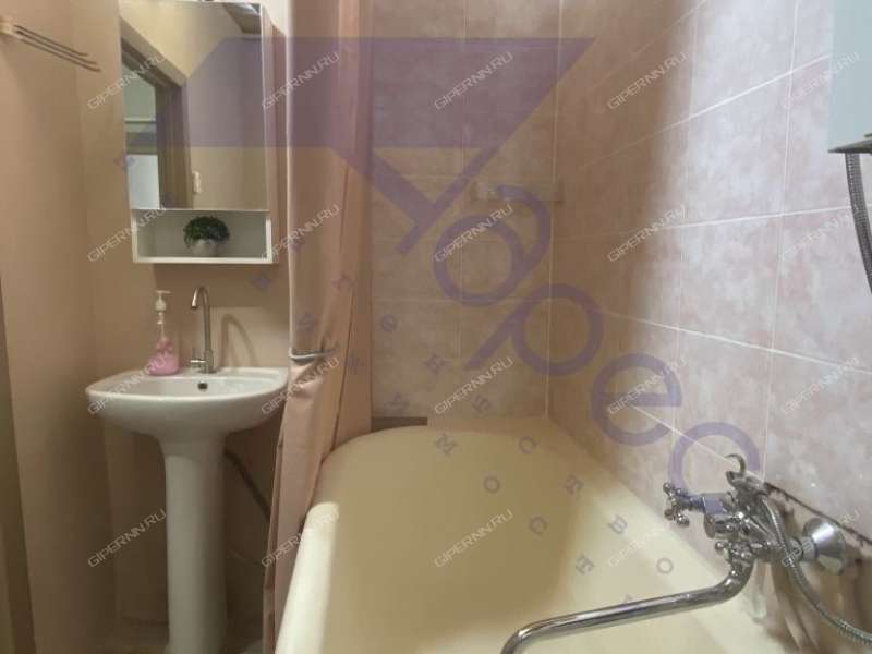 двухкомнатная квартира на проспекте Гагарина дом 106