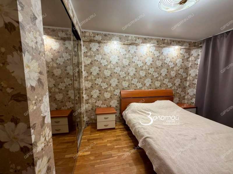 трёхкомнатная квартира на улице Володарского дом 9