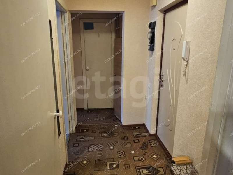 трёхкомнатная квартира на Подворной улице дом 1