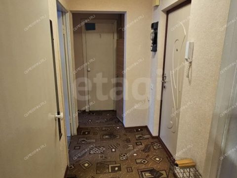 3-komnatnaya-ul-podvornaya-d-1 фото