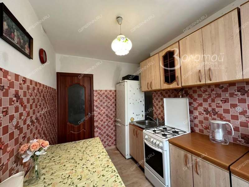 трёхкомнатная квартира на улице Маршала Жукова дом 6