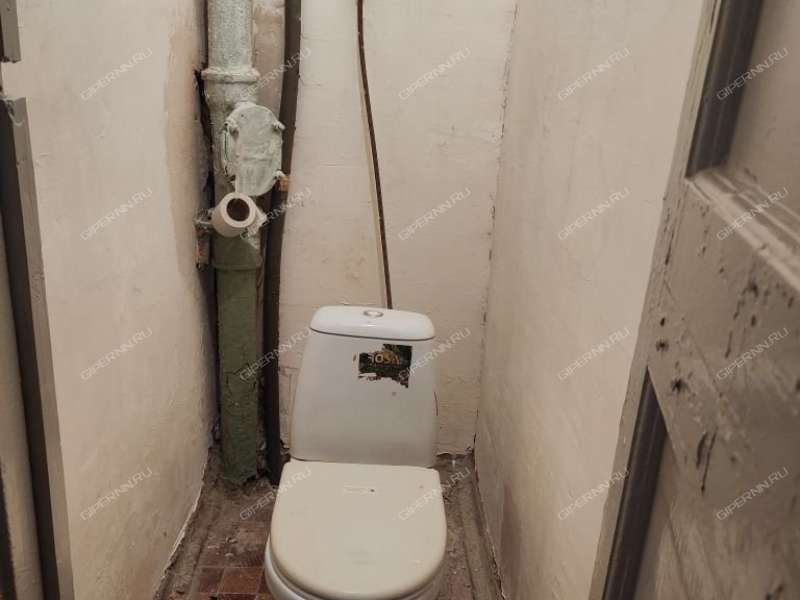 комната в доме 9 на Молодёжном проспекте