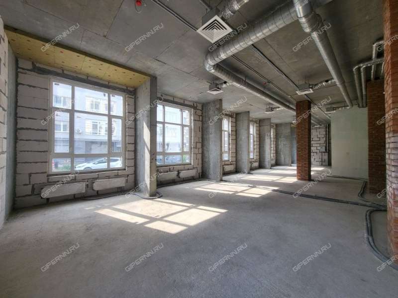 помещение под торговую площадь на улице Соревнования