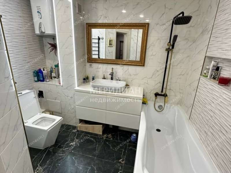 трёхкомнатная квартира на улице Максима Горького дом 144