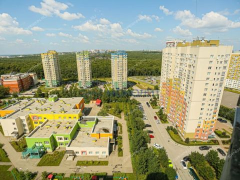 3-komnatnaya-ul-pervocvetnaya-d-6-k1 фото