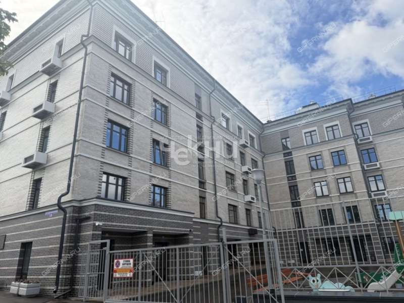 трёхкомнатная квартира в новостройке на улице Соревнования