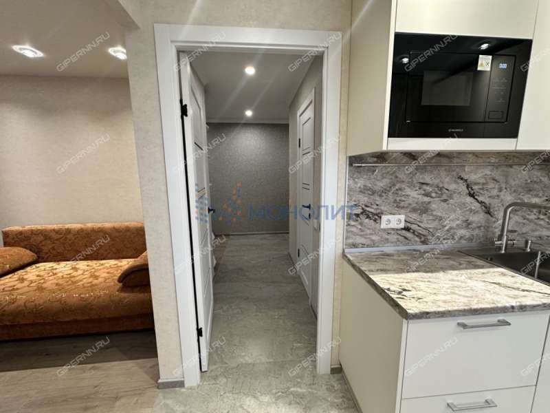 трёхкомнатная квартира на улице Переходникова дом 31