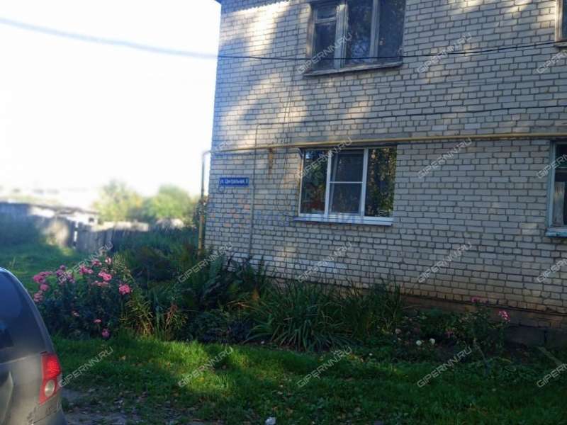 трёхкомнатная квартира на Центральной улице дом 6 село Лакша