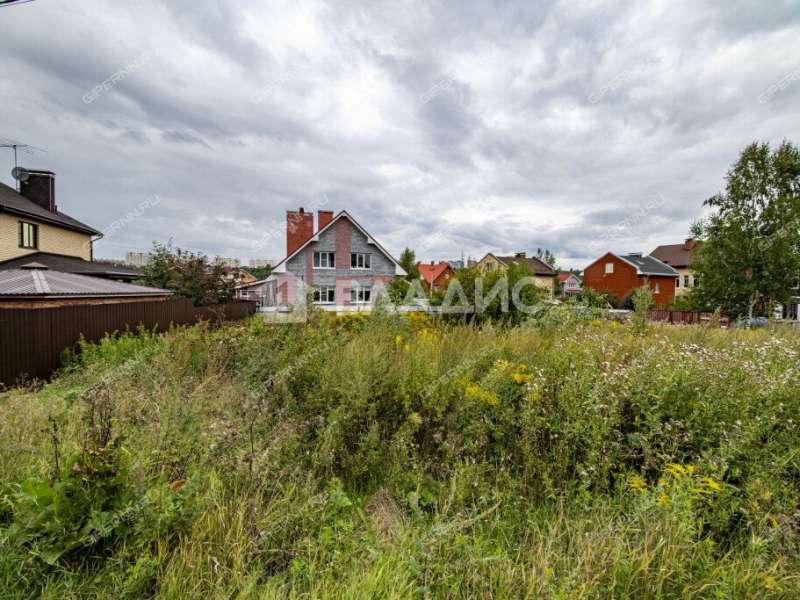 земельный участок 9,4 сотки Брусничная улица