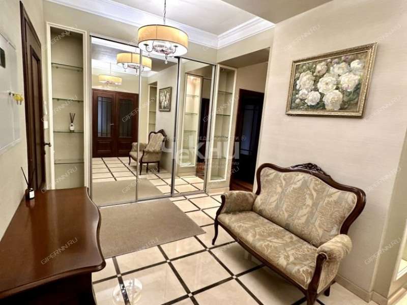 трёхкомнатная квартира на улице Коминтерна дом 139