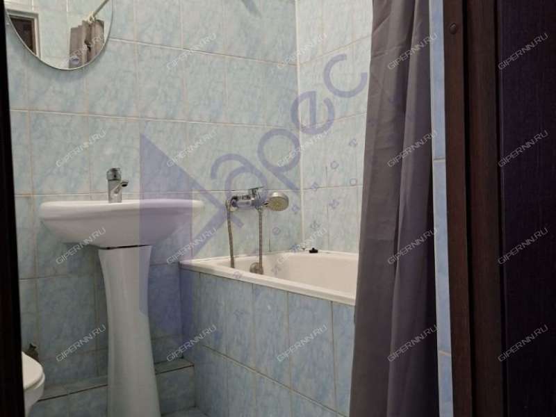 однокомнатная квартира на Волжской набережной дом 7