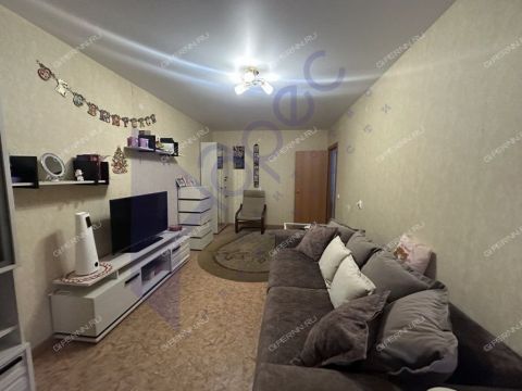 2-komnatnaya-ul-vysokaya-d-10 фото