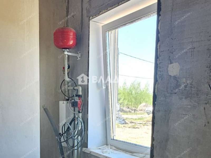 дом на улице Мирная село Безводное