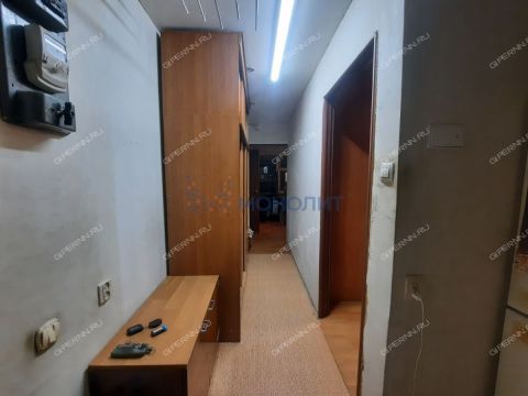 3-komnatnaya-ul-svetloyarskaya-d-40 фото