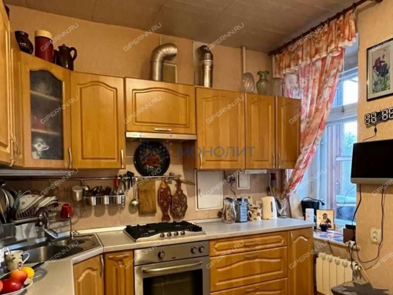 трёхкомнатная квартира на улице Звездинка дом 26а