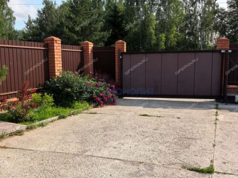 дом на - деревня Майдан