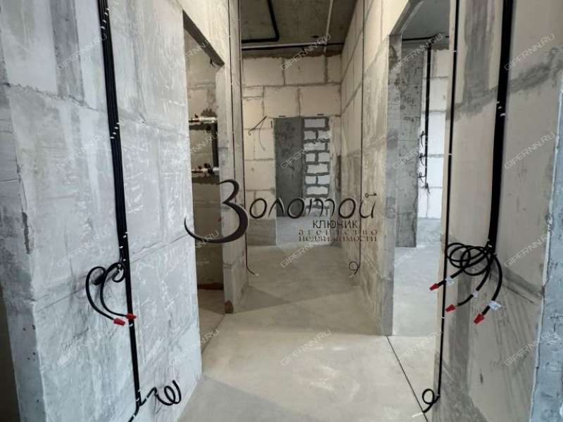 трёхкомнатная квартира на улице Маковского дом 25