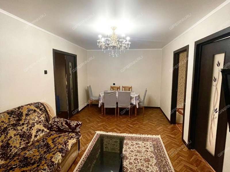 четырёхкомнатная квартира на проспекте Ленина дом 43 к5