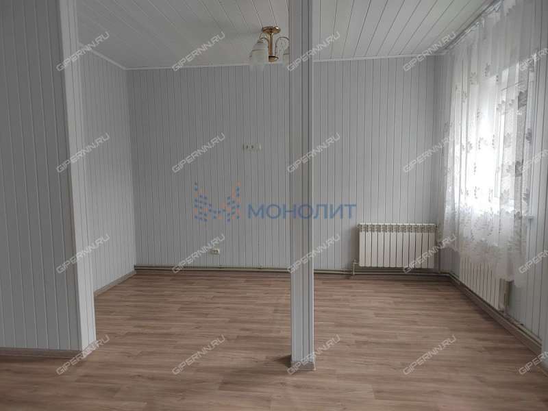 дом на Центральной улице село Курилово