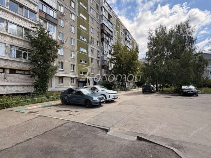 двухкомнатная квартира на проспекте Бусыгина дом 19