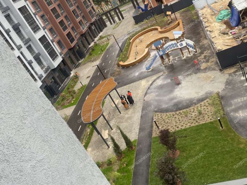 четырёхкомнатная квартира в новостройке на улице Белинского