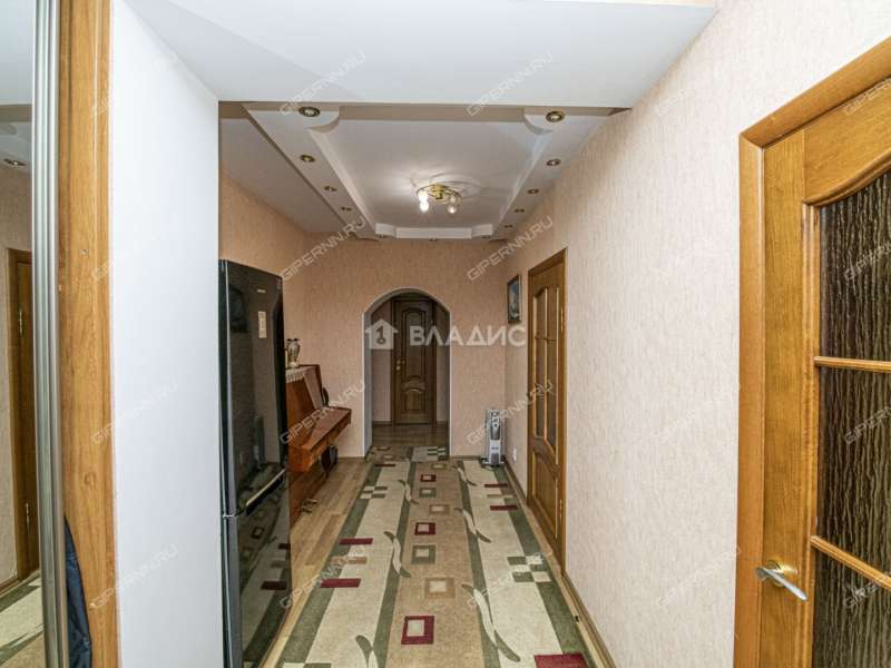 трёхкомнатная квартира на улице Обухова дом 6