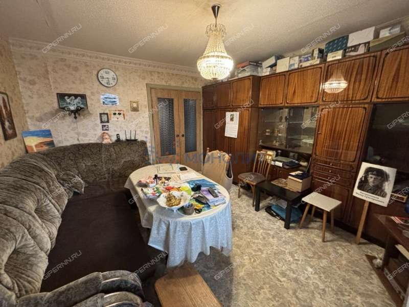трёхкомнатная квартира на улице Невзоровых дом 82
