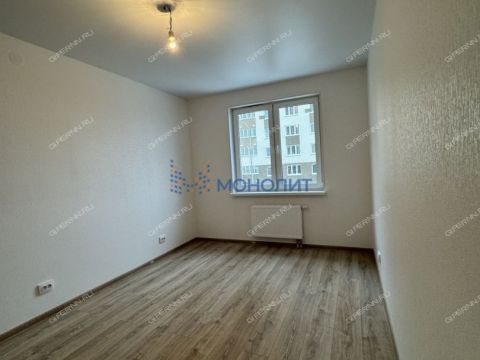 4-komnatnaya-ul-romantikov-d-13 фото