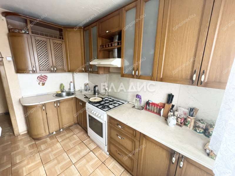 трёхкомнатная квартира на Заречной улице дом 3А