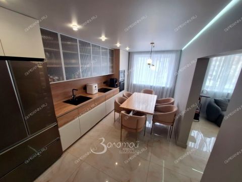 4-komnatnaya-prosp-lenina-d-30-k5 фото