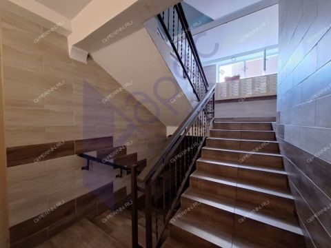 1-komnatnaya-ul-verhnepecherskaya-d-7-k3 фото